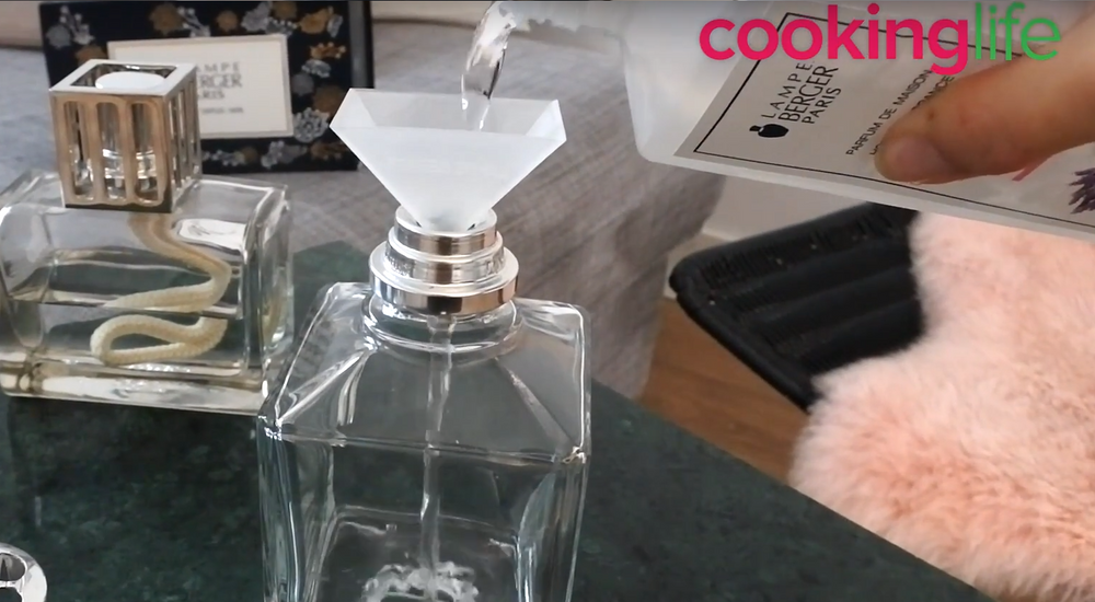 How does Lampe Berger work?