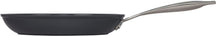 Le Creuset Frying pan Essential Non-Stick Ceramic - ø 24 cm -. Ceramic non-stick coating