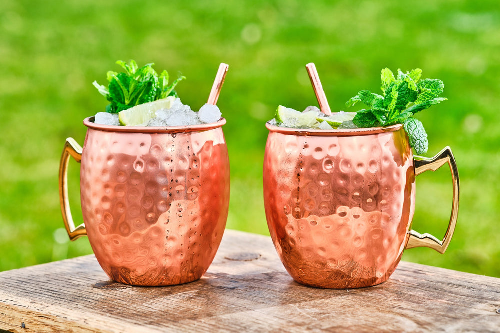 Cozy & Trendy Moscow Mule Cocktail Mugs with Straws - 450 ml - Hammered Copper - 2 Pieces