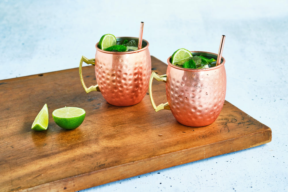 Cozy & Trendy Moscow Mule Cocktail Mugs with Straws - 450 ml - Hammered Copper - 2 Pieces