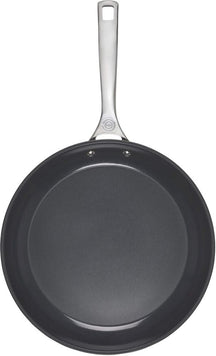 Le Creuset Frying pan Essential Non-Stick Ceramic - ø 30 cm -. Ceramic non-stick coating