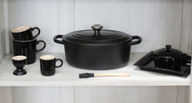 Le Creuset Casserole Signature - Oval - Matt Black - ø 33 cm / 7.5 liter