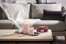 WoodWick Scented Candle Ellipse Wild Berry & Beets - 9 cm / 19 cm - Scented Candle in Glass - Wooden Wick