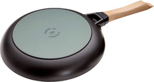 Staub Frying pan - Black - ø 28 cm - enameled non-stick coating