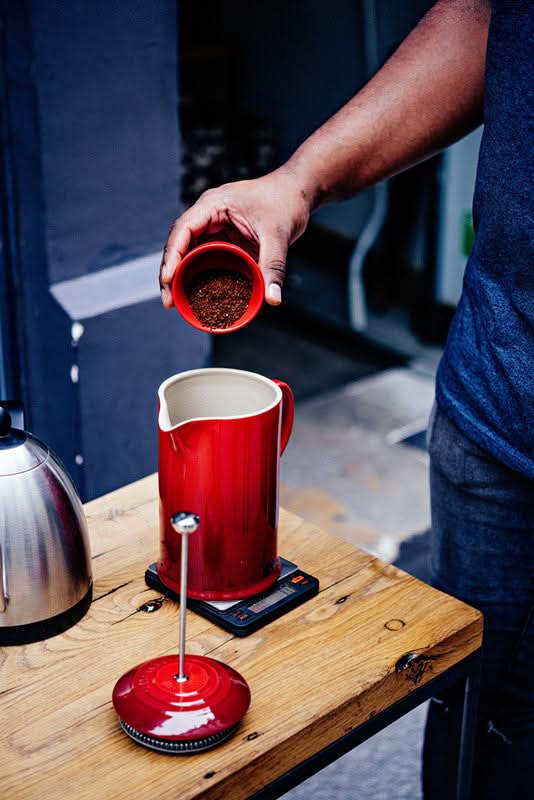 Le Creuset Cafetiere - cherry red - 1 liter