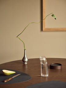 LIND DNA Placemats Nupo - Leather - Anthracite - Curved - 44 x 37 cm - 2 Pieces