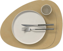 LIND DNA Placemats Nupo - Leather - Khaki - Curved - 44 x 37 cm - 2 Pieces