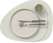 LIND DNA Placemats Nupo - Leather - Linen - Curved - 44 x 37 cm - 2 pieces