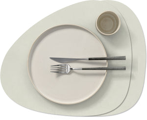 LIND DNA Placemats Nupo - Leather - Linen - Curved - 44 x 37 cm - 2 pieces