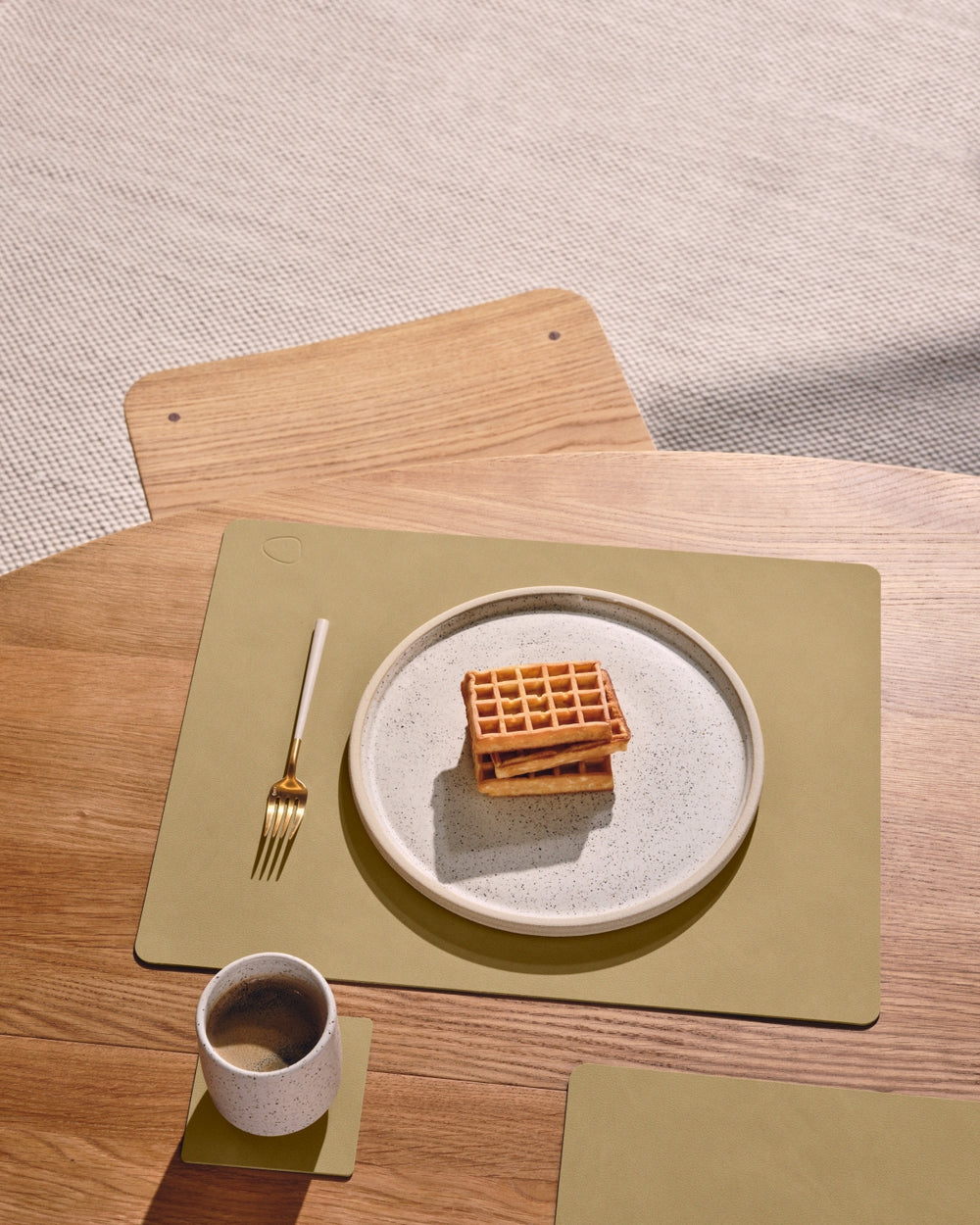 LIND DNA Placemats Nupo - Leather - Khaki - 45 x 35 cm - 2 Pieces