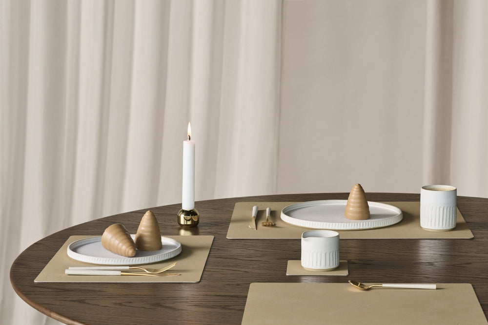 LIND DNA Placemats Nupo - Leather - Khaki - 45 x 35 cm - 2 Pieces