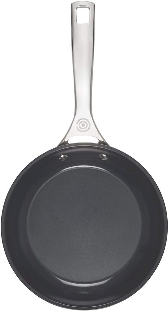 Le Creuset Frying pan Essential Non-Stick Ceramic - ø 20 cm -. Ceramic non-stick coating