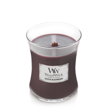 WoodWick Scented Candle Medium Spiced Blackberry - 11 cm / ø 10 cm - Scented Candle in Glass - Wooden Wick