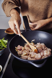 BEKA Wok Pan Energy R with ceramic non-stick coating and helper handle ø 30 cm - suitable for all heat sources