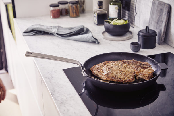 BEKA Frying Pan Set Stark ø 24 cm + 28 cm - without non-stick coating - suitable for all heat sources