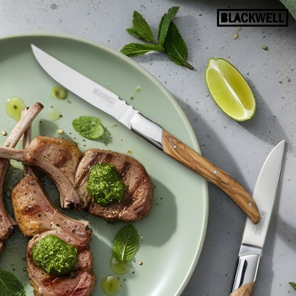 Elegant steak cutlery of top quality