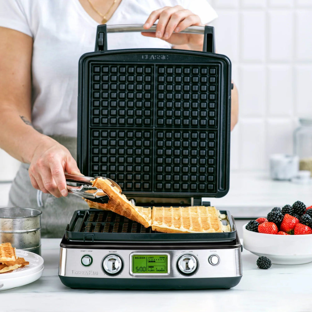 GreenPan Waffle iron - Black - includes 2 sets of waffle plates - ceramic non-baking coating