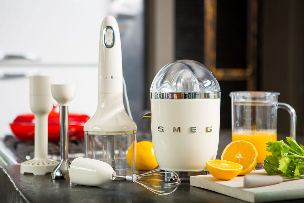 SMEG Citrus juicer - electric - cream - CJF11CREU