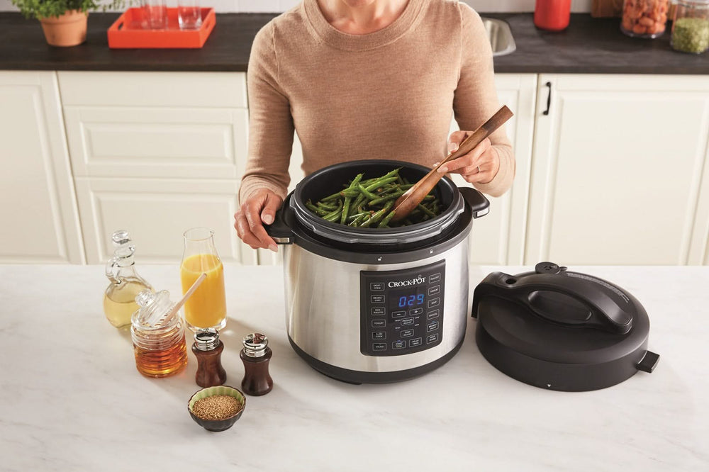 Crockpot Express Slowcooker + Pressure cooker - removable inner pan - 5.6 liters - CR089 With Steaming Basket & tongs)