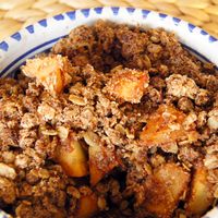 Gluten-free apple crumble