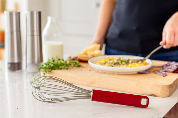 KitchenAid Whisk Classic Empire Red Plastic / Stainless Steel 27cm - Baking Whisk Dishwasher-safe