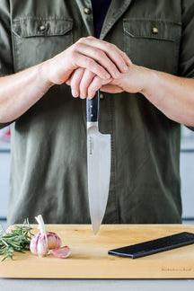 KitchenAid Chef Knife Gourmet Stainless Steel 20 cm - All-Purpose Kitchen Knife - with blade protector