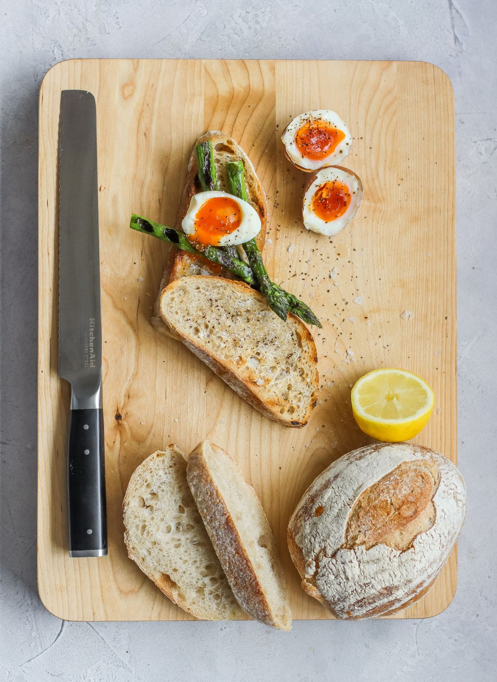 KitchenAid Bread knife Gourmet 20 cm + free knife guard