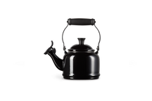 Le Creuset Whistling kettle Demi - Ebony black - 1.1 liter - induction suitable -.