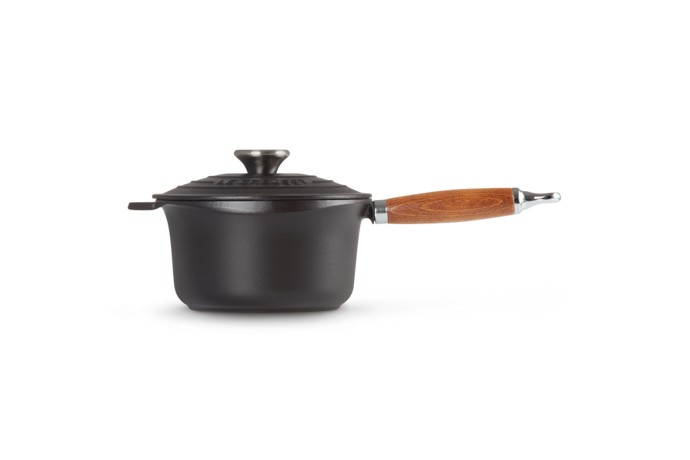 Le Creuset sauce pan with lid - Tradition - Matte Black - ø 18 cm / 1.8 liters