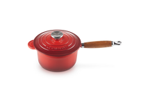 Le Creuset sauce pan with lid - Tradition - cherry red - ø 18 cm / 1.8 liters