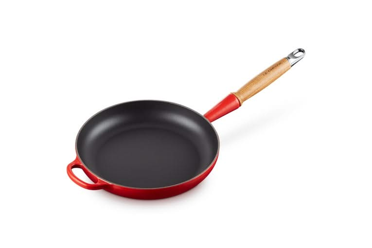 Le Creuset Frying pan Signature - Cherry red - ø 24 cm / 1.6 liter - enameled non-stick coating