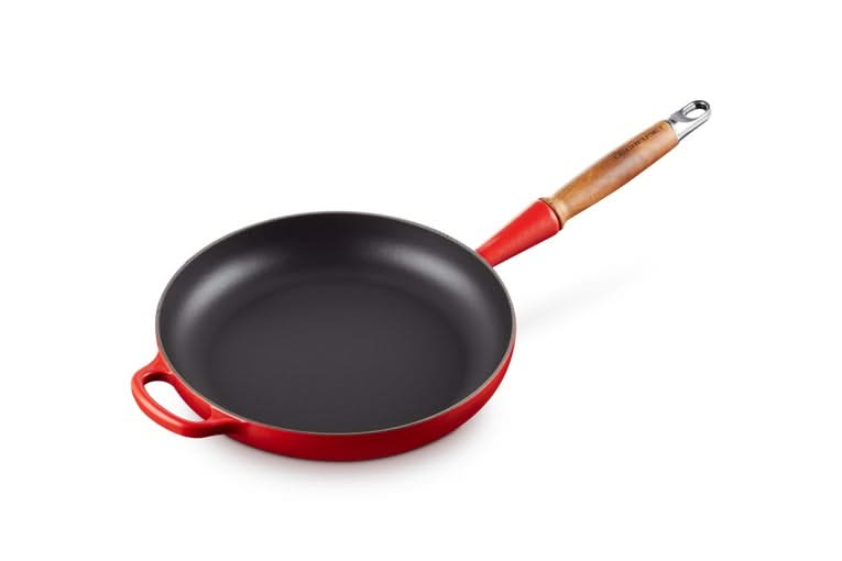 Le Creuset Frying pan Signature - Cherry red - ø 26 cm / 2 liters - enameled non-stick coating