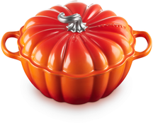 Le Creuset Casserole Signature - Pumpkin - Orange Red - ø 24 cm / 3.7 liters