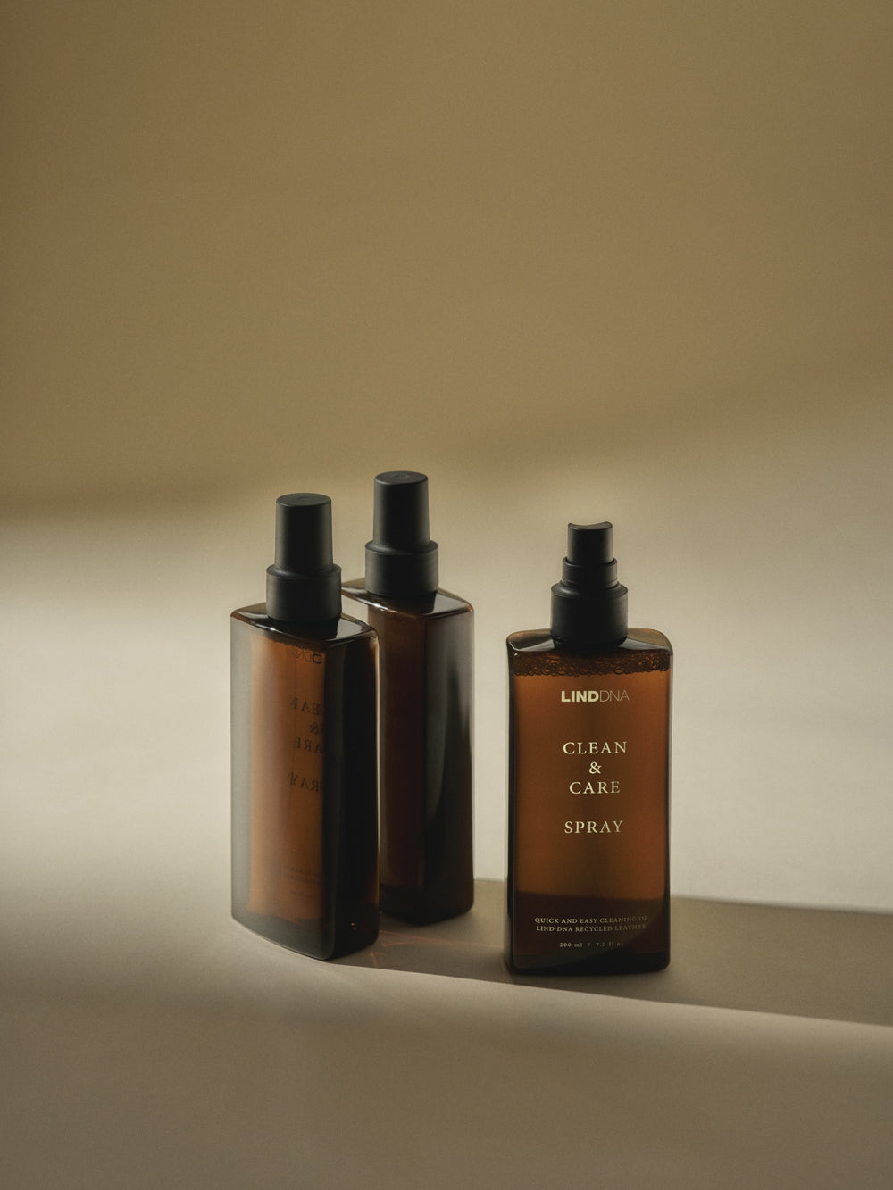 LIND DNA Cleaning Spray for Placemats & Coasters - Clean & Care - 200 ml