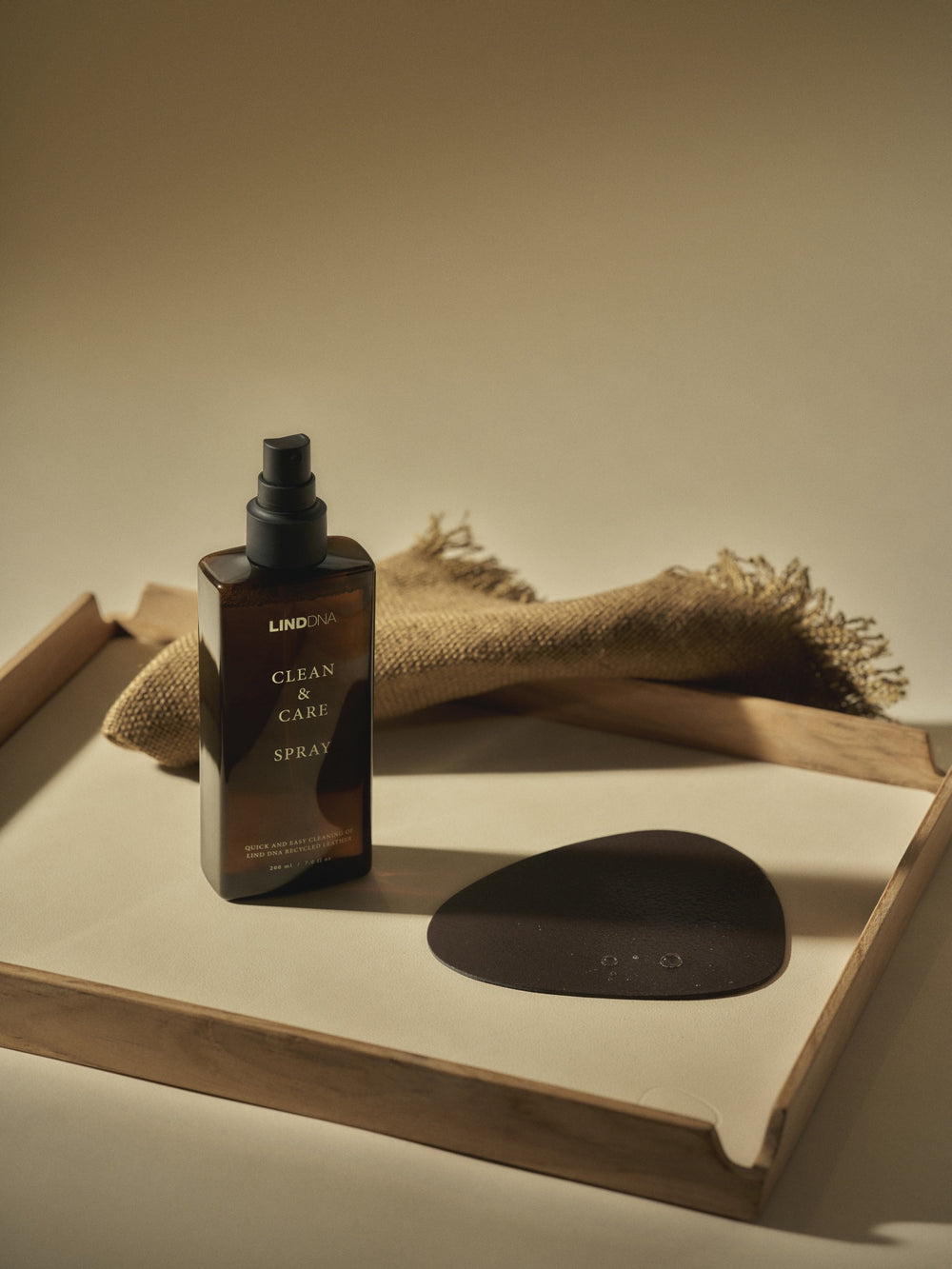 LIND DNA Cleaning Spray for Placemats & Coasters - Clean & Care - 200 ml