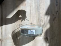 WoodWick Scented Candle Ellipse Lavender & Cedar - 9 cm / 19 cm - Scented Candle in Glass - Wooden Wick