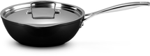 Le Creuset Wok pan with pouring spouts + Lid - Les Forgées TNS - ø 24 cm / 2.8 liters - standard non-stick coating