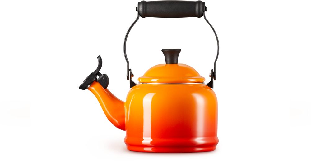 Le Creuset Whistling kettle Demi - Orange red - 1.1 liter - induction suitable -.