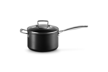 Le Creuset sauce pan Essential Non-Stick Ceramic with Auxiliary Handle and Glass Lid - 20cm/3.8l