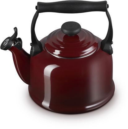 Le Creuset Whistling kettle Tradition - Garnet - 2.1 liter - induction suitable -.