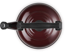 Le Creuset Whistling kettle Tradition - Garnet - 2.1 liter - induction suitable -.