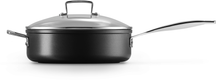 Le Creuset sauté pan with Glass Lid Essential Non-Stick Ceramic - ø 26 cm / 4.0 liter -. Ceramic non-stick coating