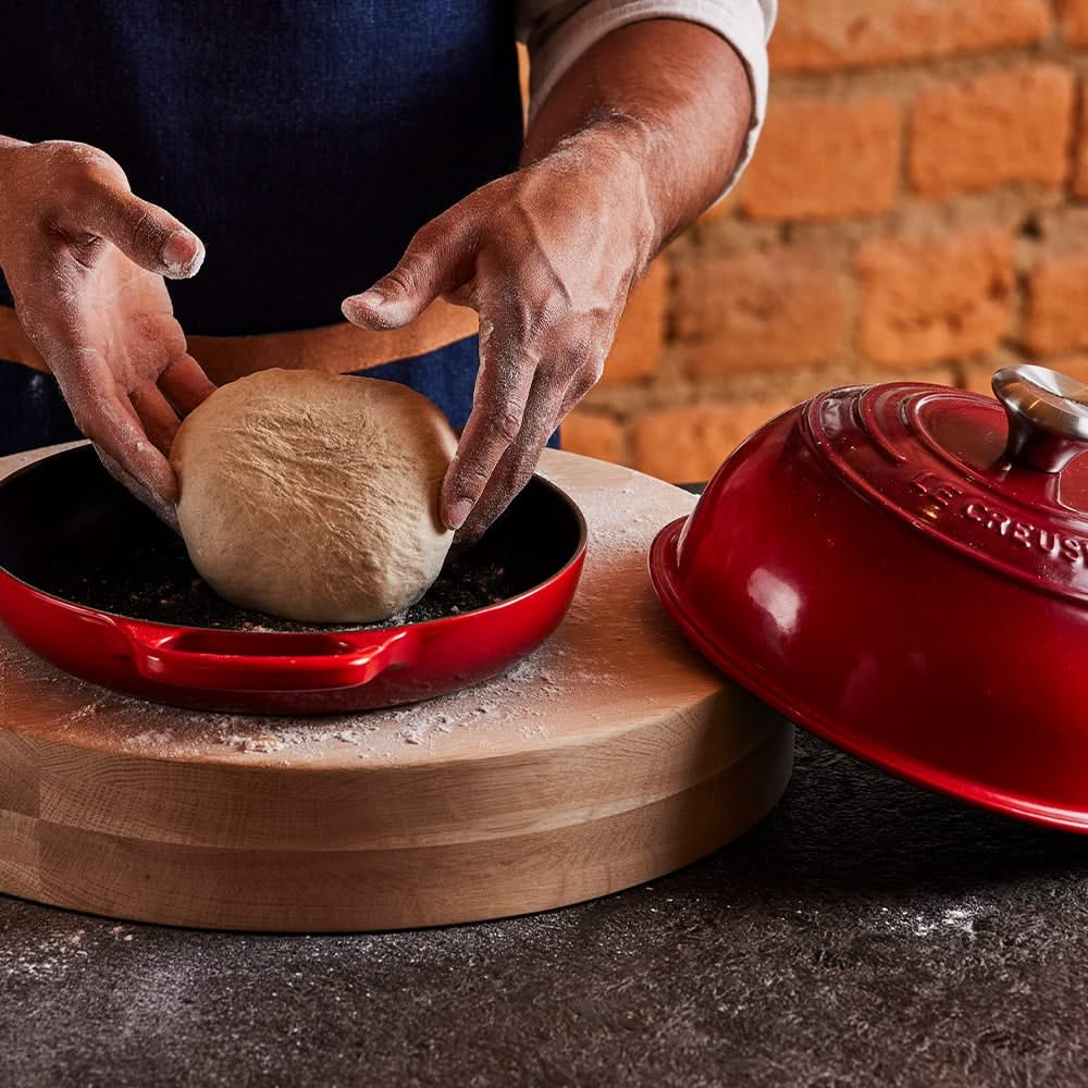 Le Creuset Bread pan Signature - Matt Black - ø 24 cm / 1.6 liter