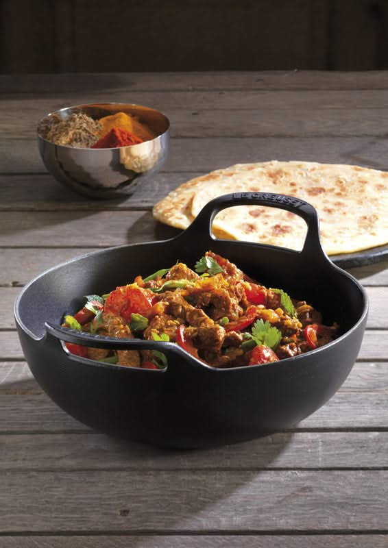 Le Creuset Wok pan / Balti Dish - Matte Black - ø 24 cm / 2.7 liter - enameled non-stick coating