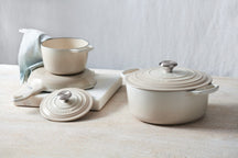 Le Creuset Skillet Signature - Meringue - ø 26 cm - enameled non-stick coating