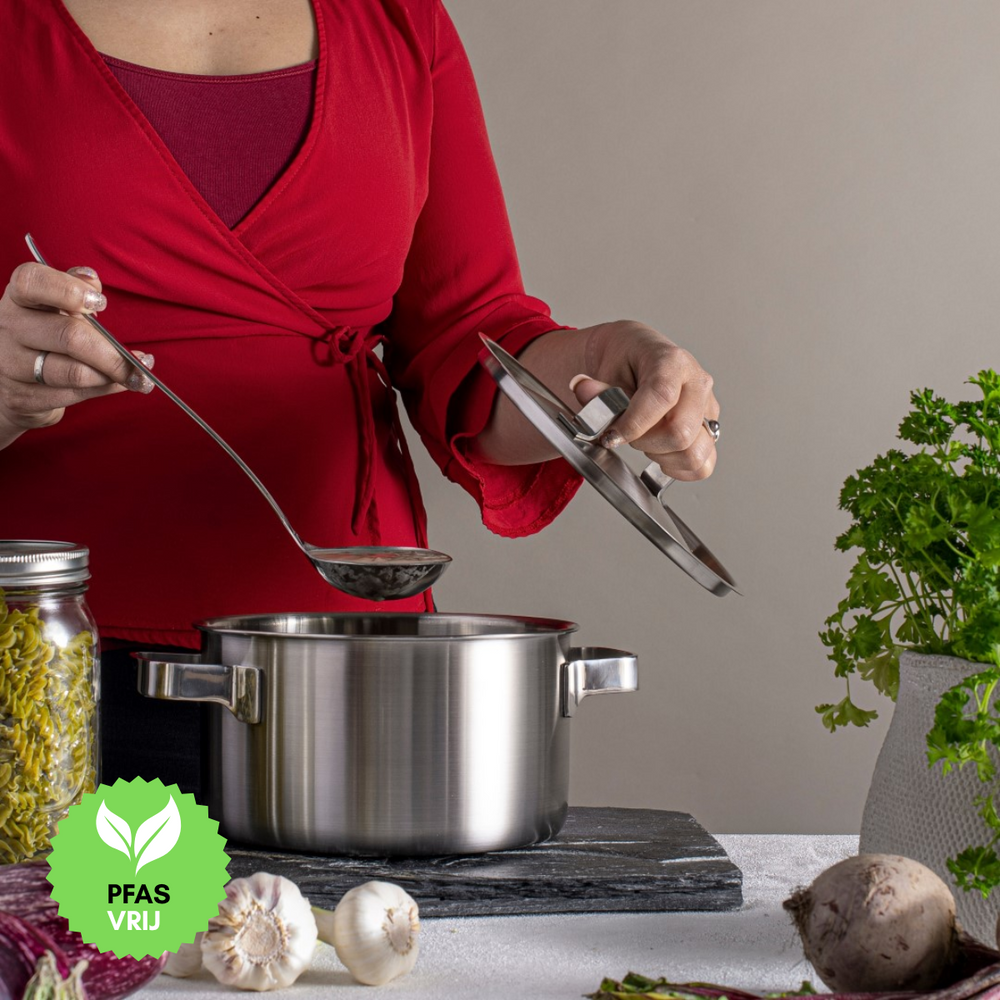 Sola Cookware Set Ruby - Stainless Steel - Cooking Pot ø 16, 18, 20, 24 cm & Saucepan ø 16 cm - Suitable for induction - 5 Pieces