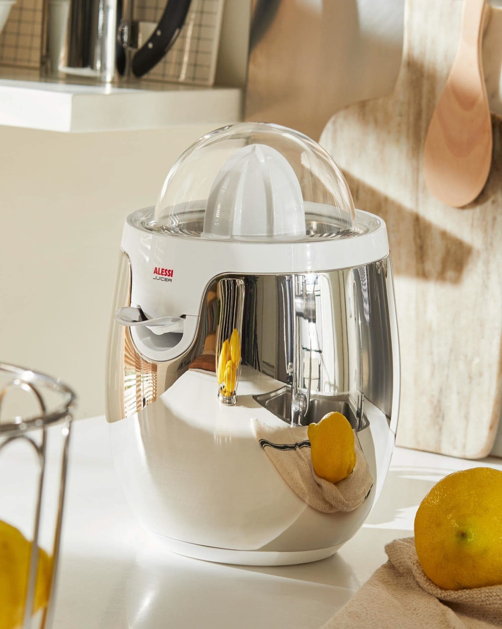 Alessi Electric Citrus juicer - SG63 W - by Stefano Giovannoni