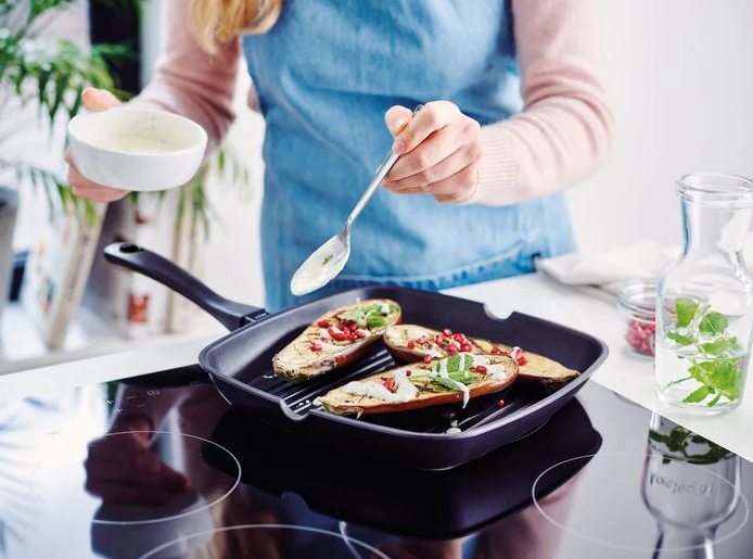 BEKA Grill Pan Energy R with ceramic non-stick coating 28 x 28 cm - suitable for all heat sources