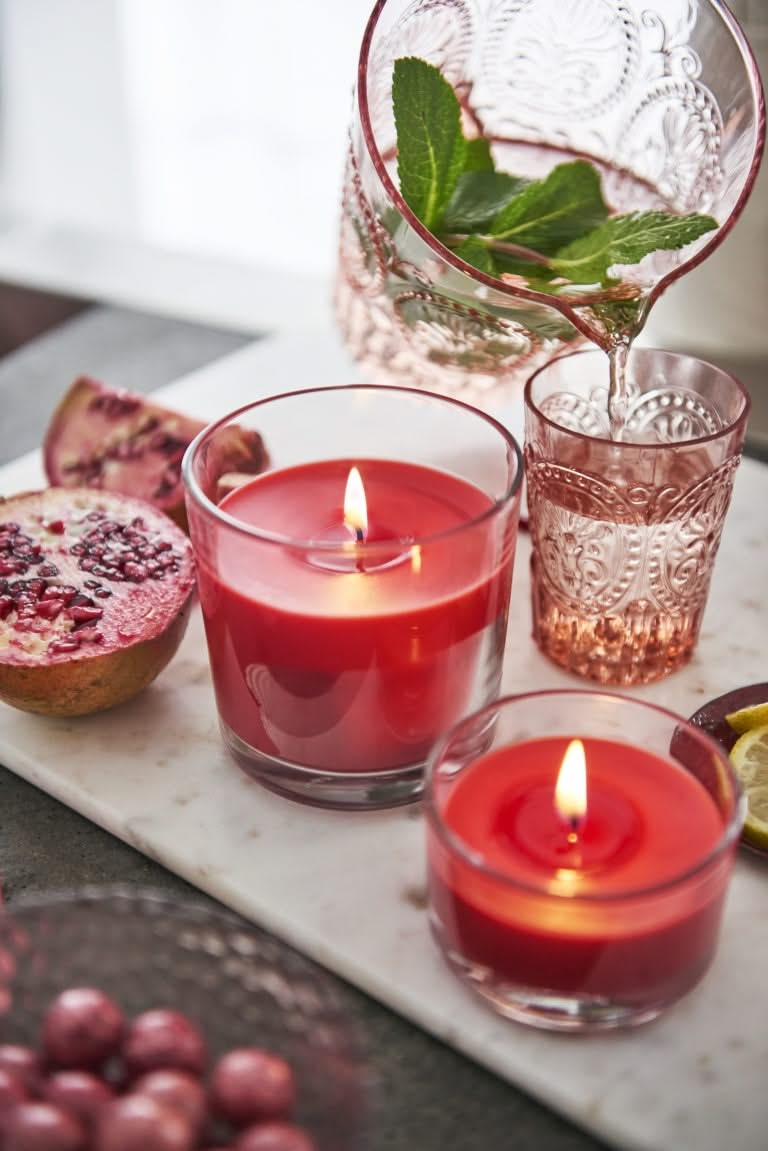 Bolsius Blunt candle True Scents Pomegranate - 12 cm / ø 6 cm