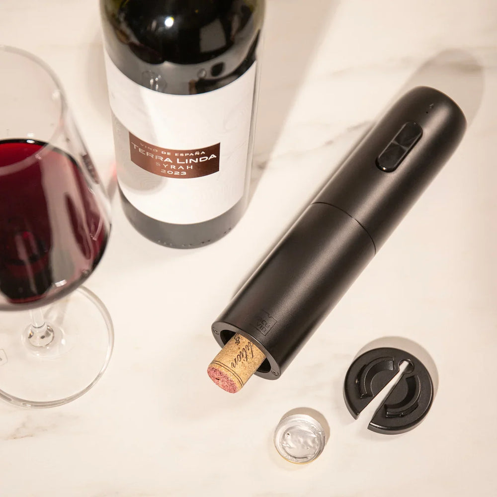 Vacu Vin Electric Wine Opener + Foil Cutter - Black